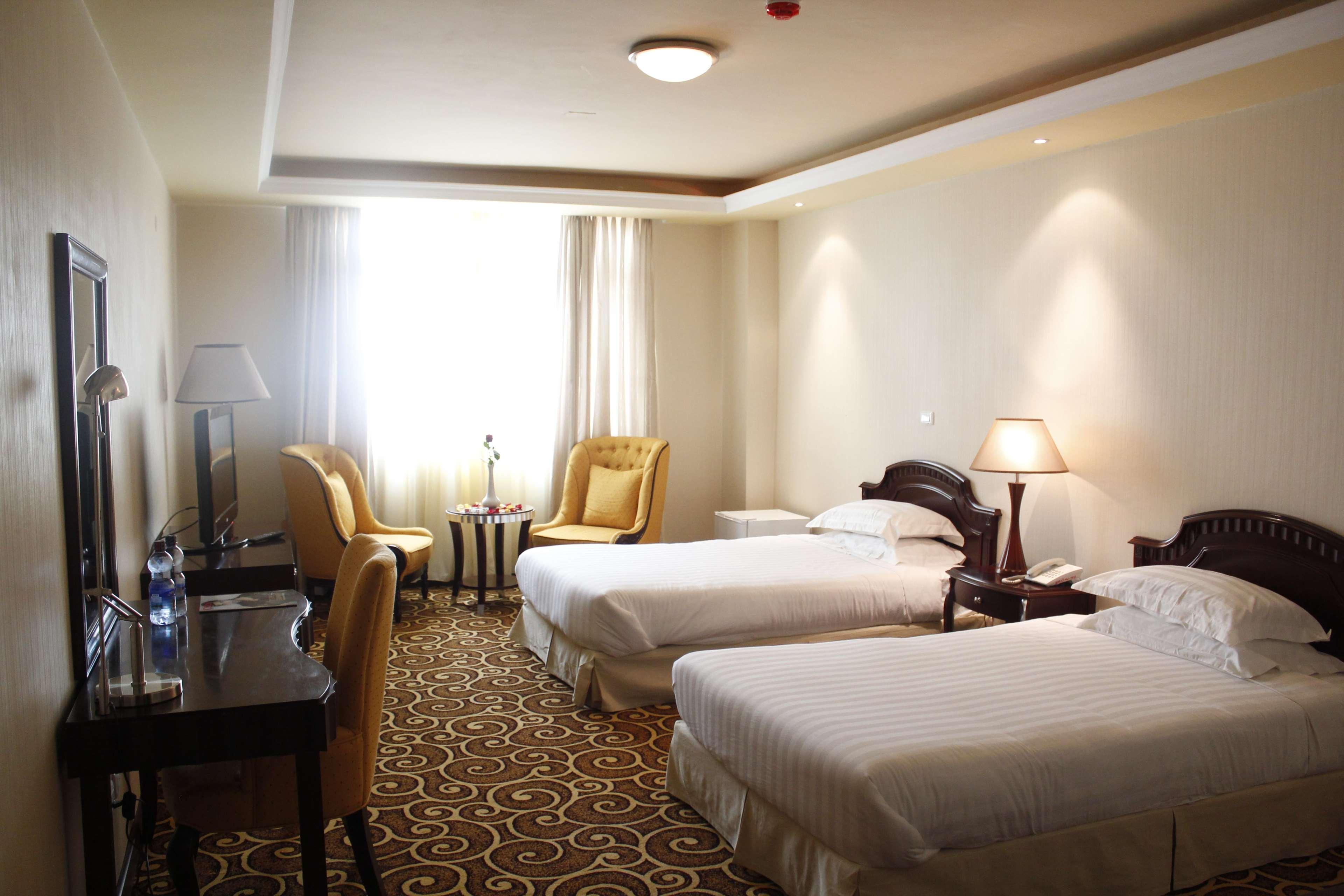 Ambassador Hotel Аддис-Абеба Экстерьер фото